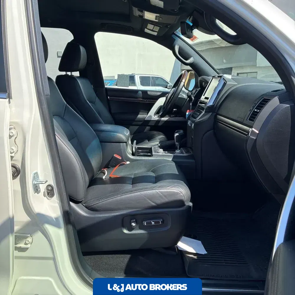 2021 Toyota Land Cruiser Heritage Edition