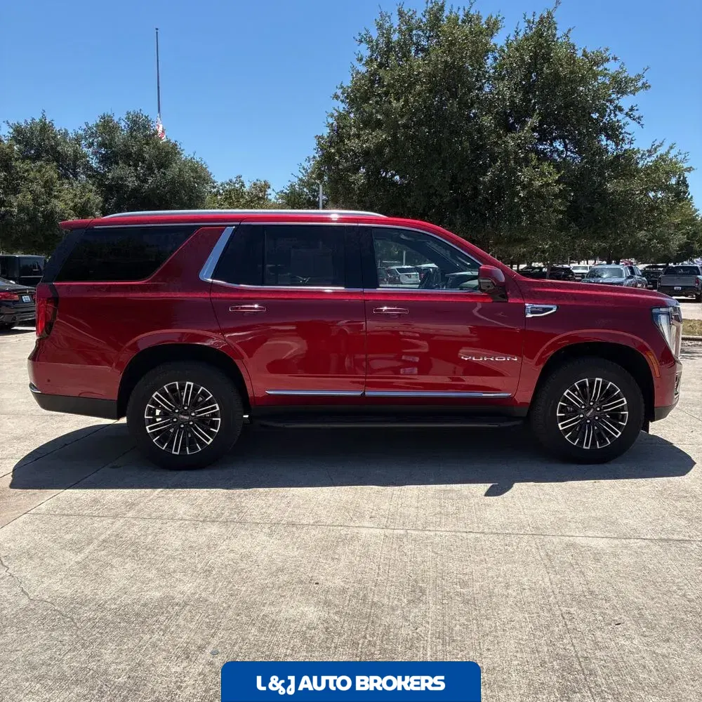 2025 GMC Yukon Elevation