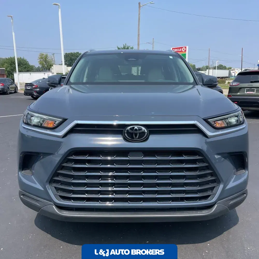 2025 Toyota Grand Highlander XLE