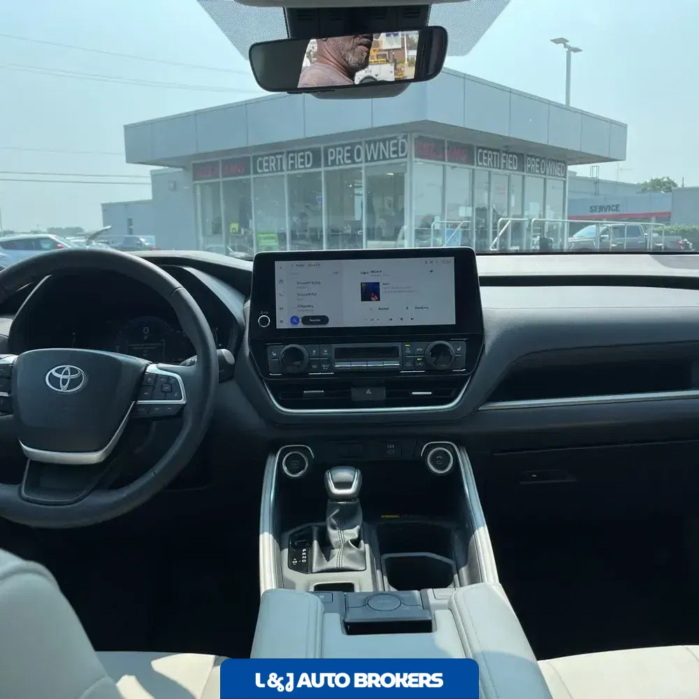 2025 Toyota Grand Highlander XLE