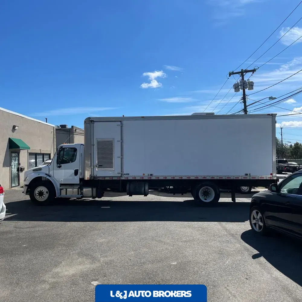 2020 Freightliner Commercial M106 (CA72-204) CONV CAB  TRUCK 4X2 7.7L