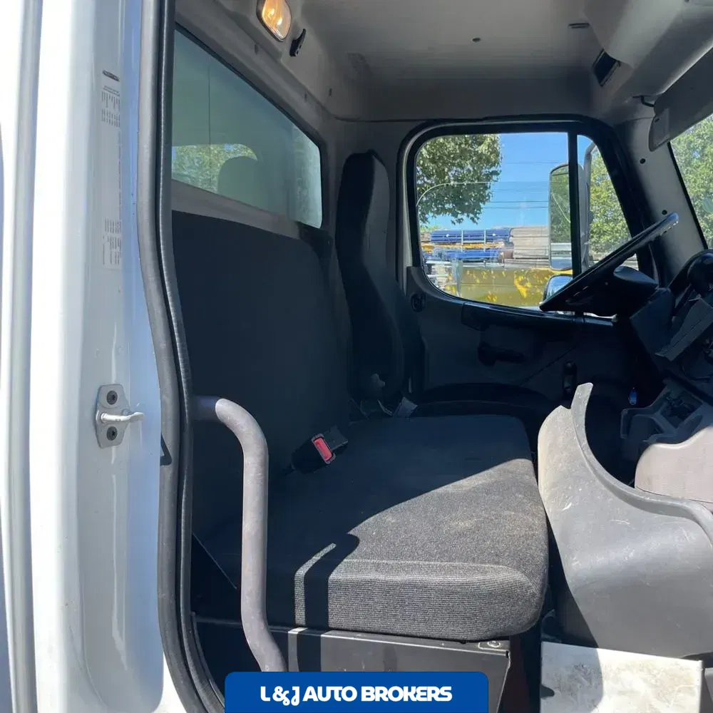 2020 Freightliner Commercial M106 (CA72-204) CONV CAB  TRUCK 4X2 7.7L