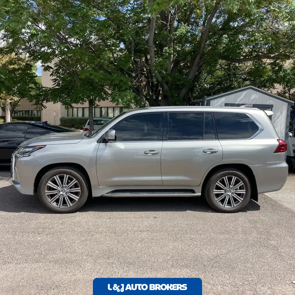 2016 Lexus LX 570 Base