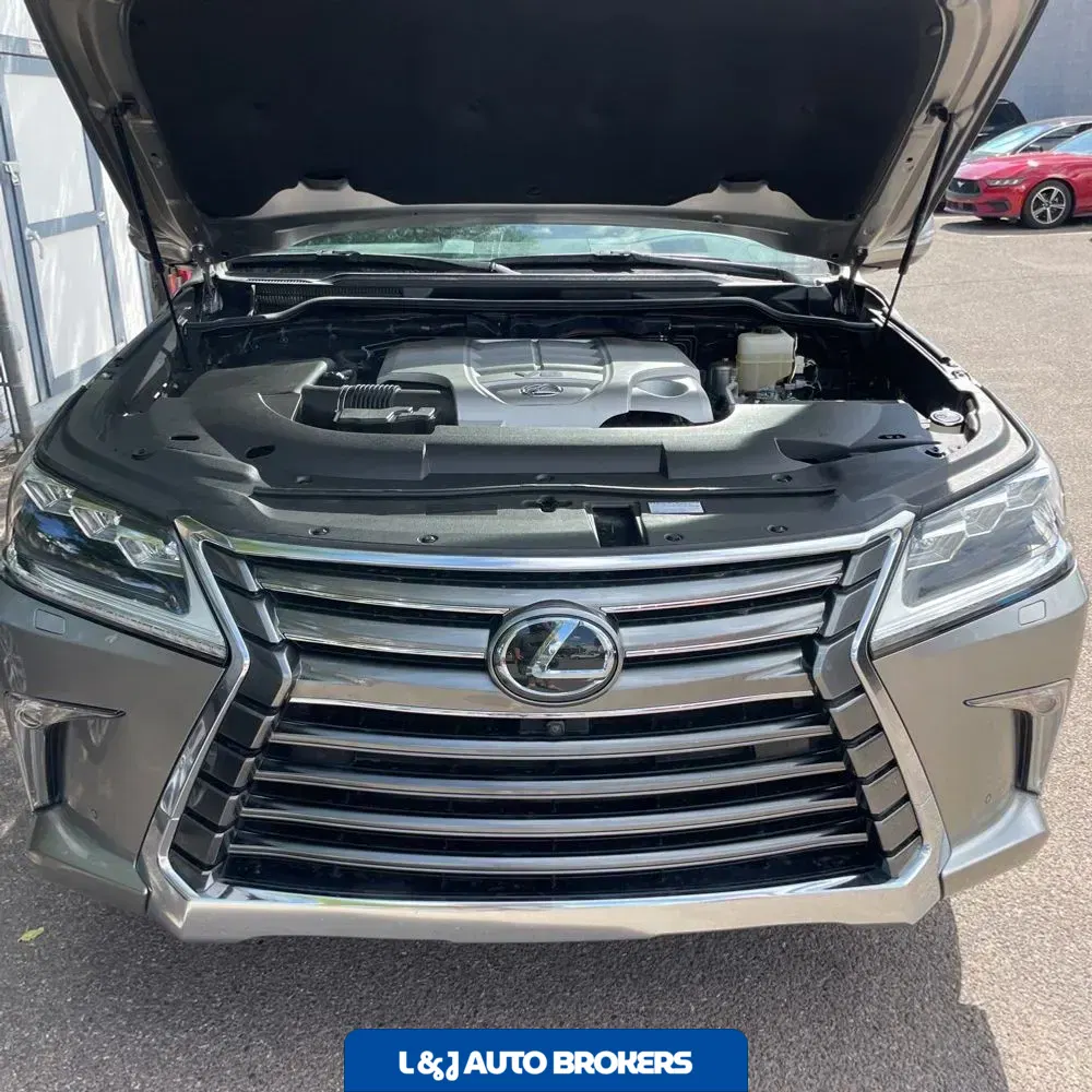 2016 Lexus LX 570 Base