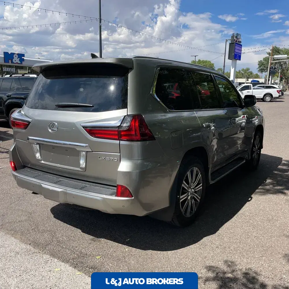 2016 Lexus LX 570 Base