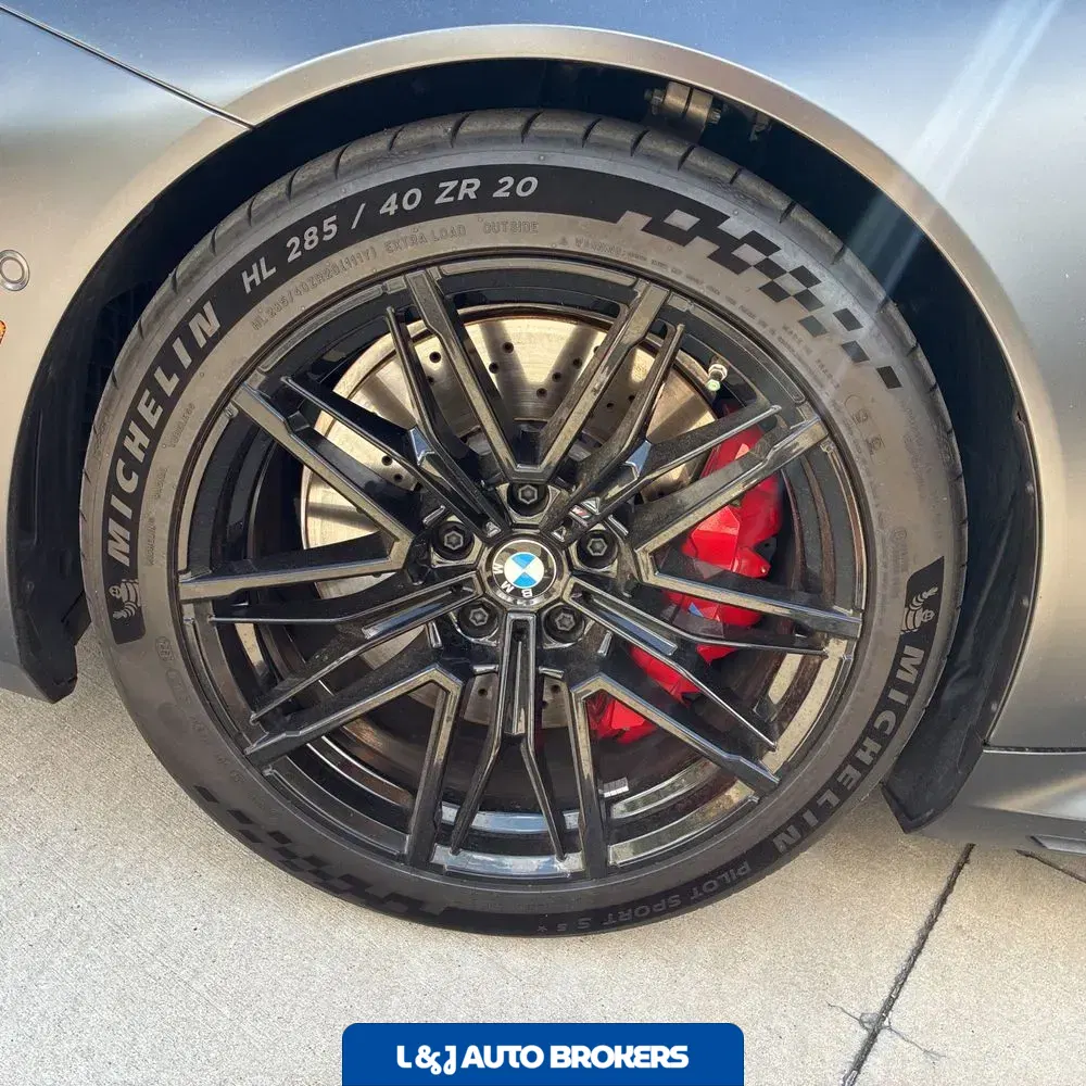 2025 BMW M5 Base