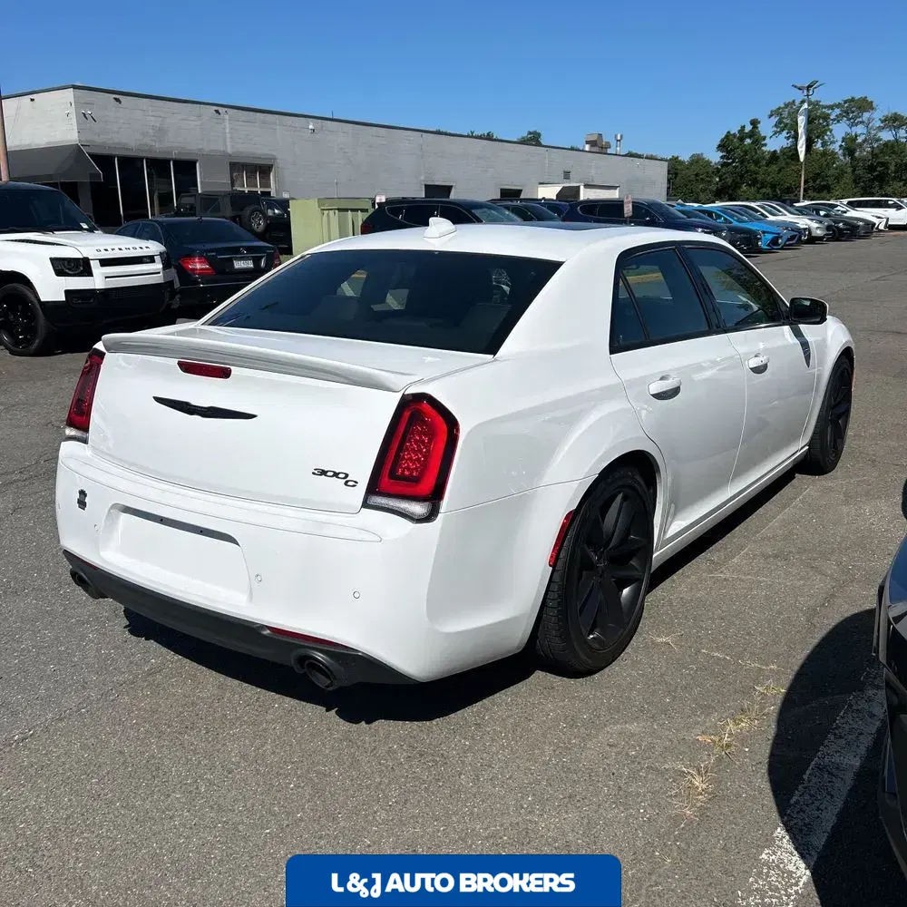 2023 Chrysler 300 C