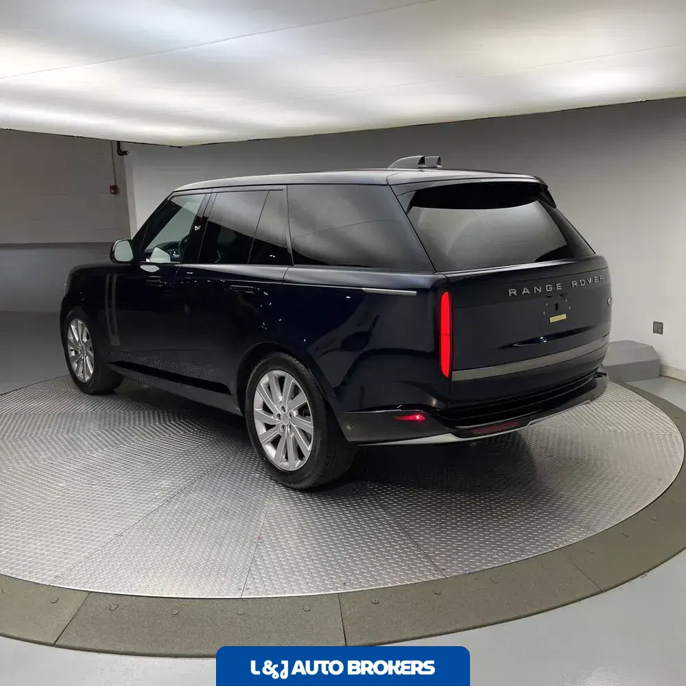2023 Land Rover Range Rover SE