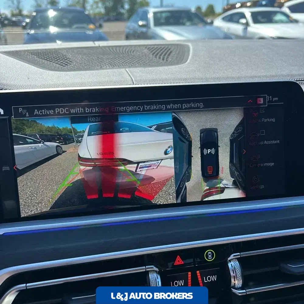 2022 BMW X7 M50i