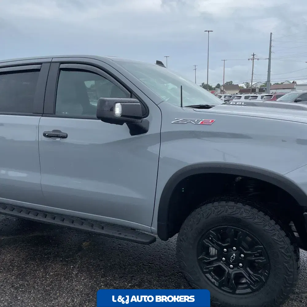 2025 Chevrolet Silverado 1500 ZR2