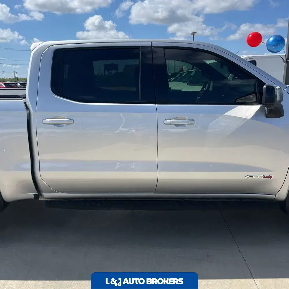 2022 GMC Sierra 1500 AT4