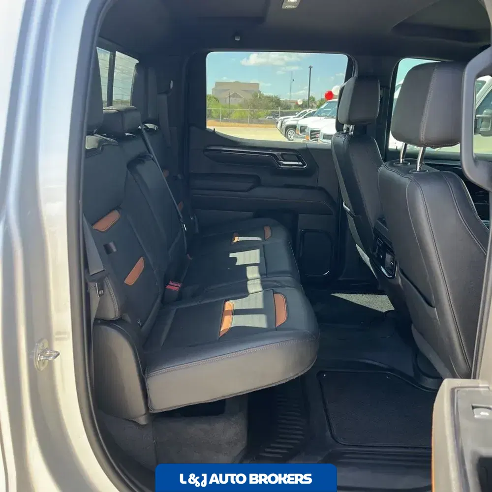 2022 GMC Sierra 1500 AT4