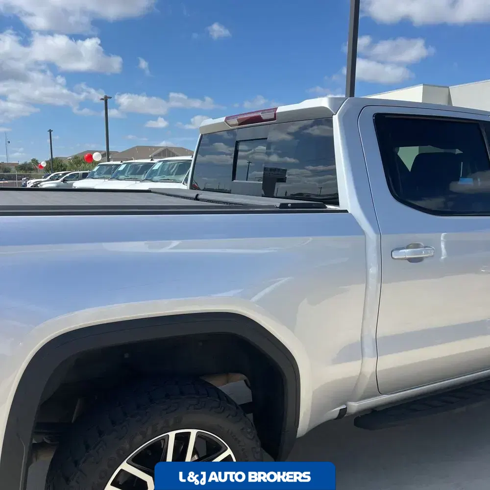 2022 GMC Sierra 1500 AT4