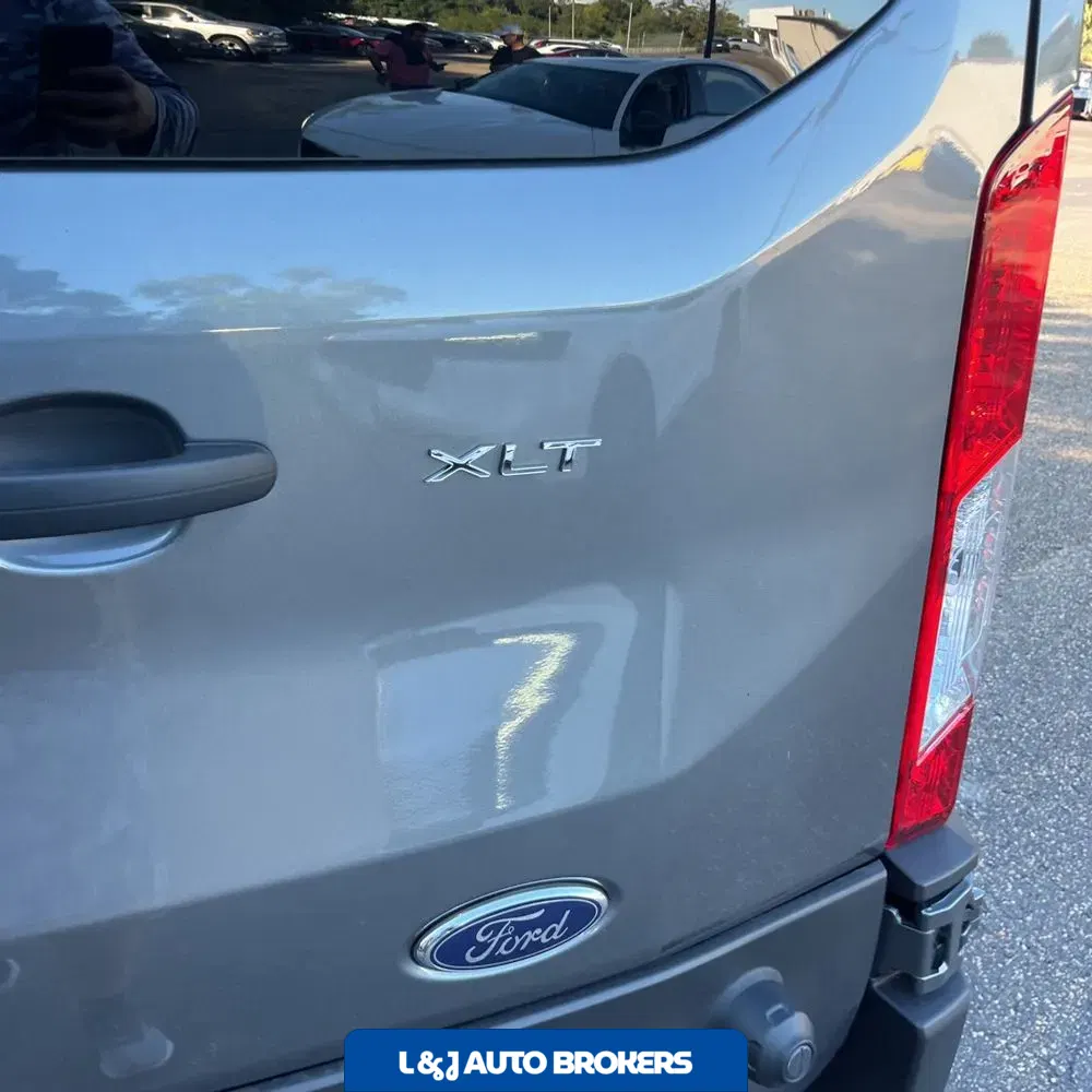 2024 Ford Transit 350 XLT