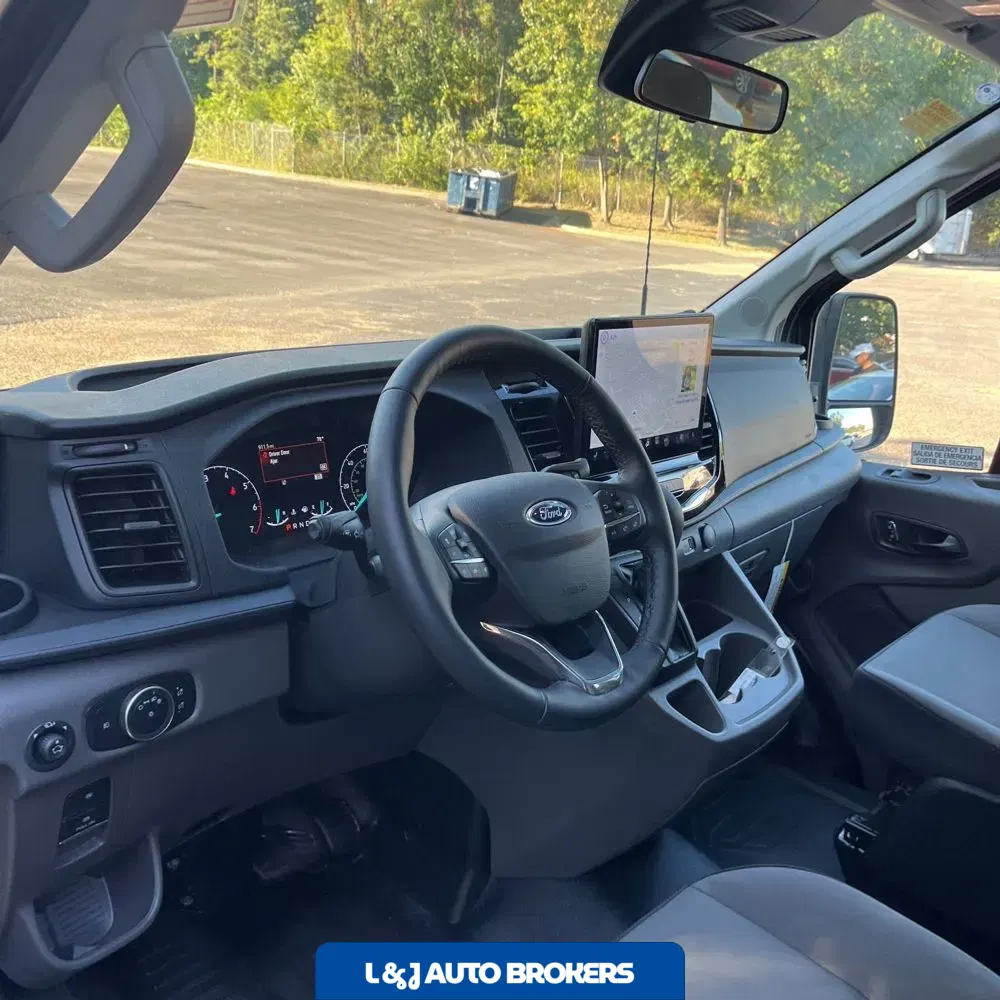 2024 Ford Transit 350 XLT