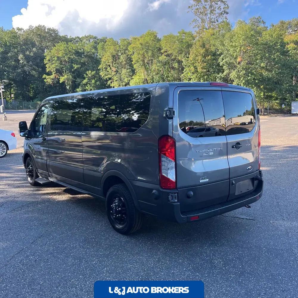 2024 Ford Transit 350 XLT
