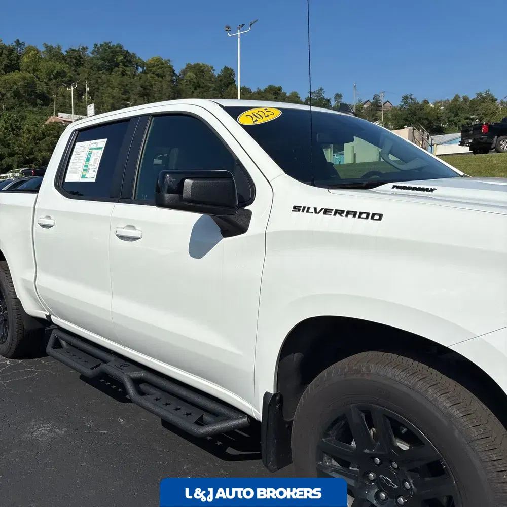2025 Chevrolet Silverado 1500 RST