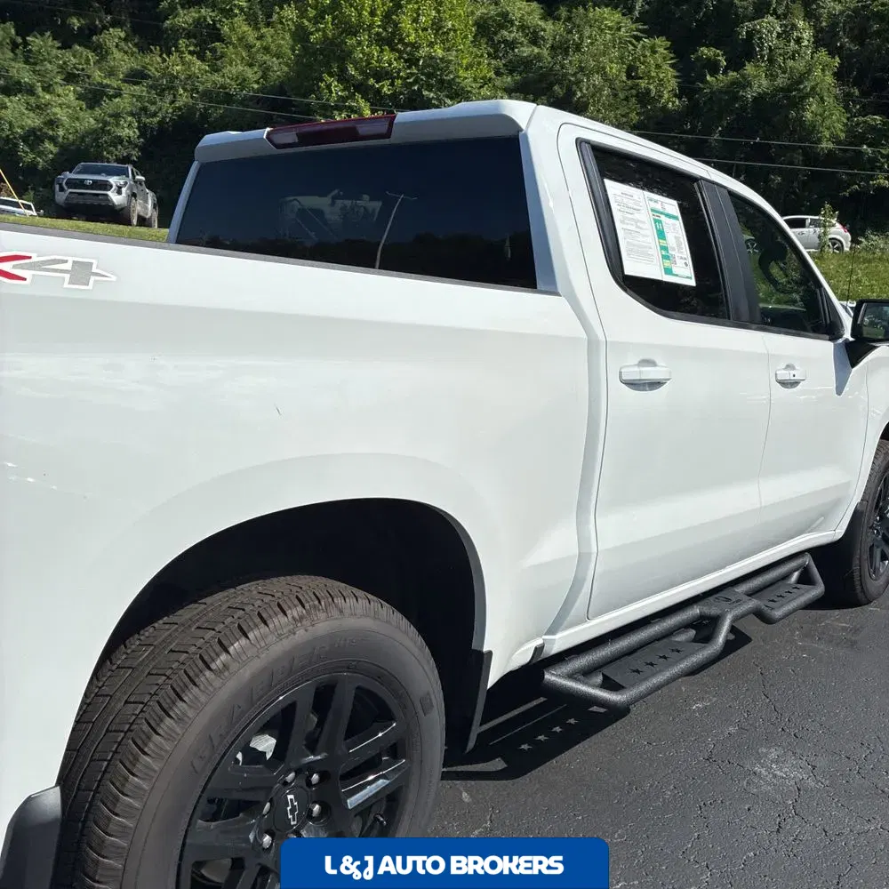 2025 Chevrolet Silverado 1500 RST