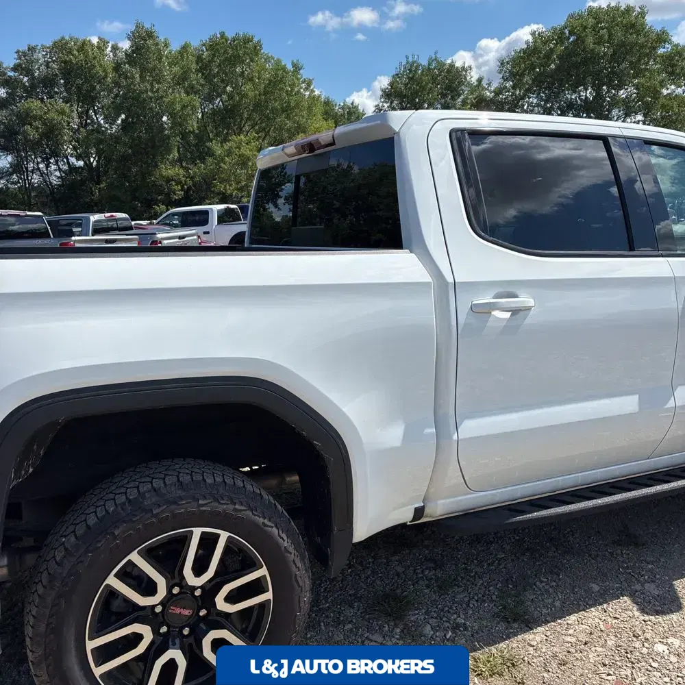 2023 GMC Sierra 1500 AT4