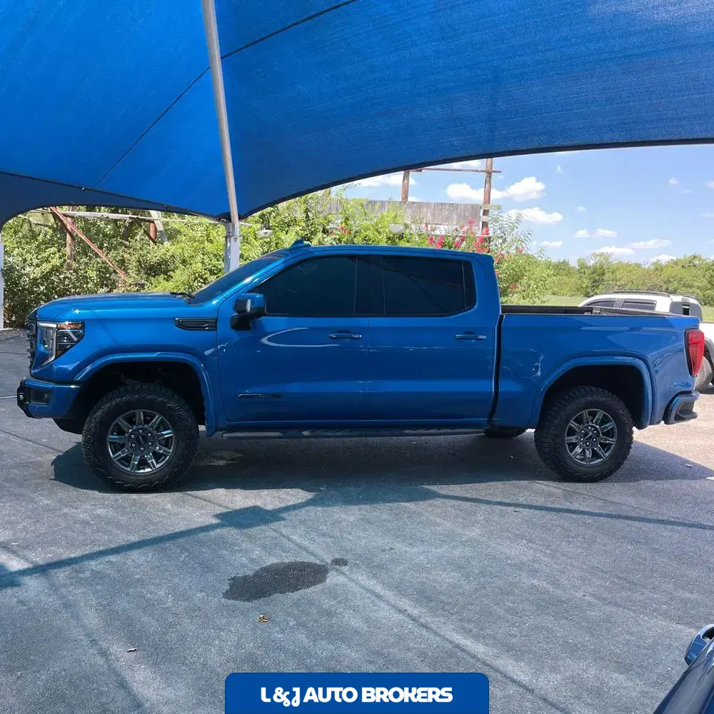 2024 GMC Sierra 1500 AT4X