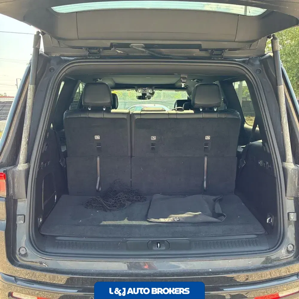 2024 Jeep Wagoneer Series II Carbide