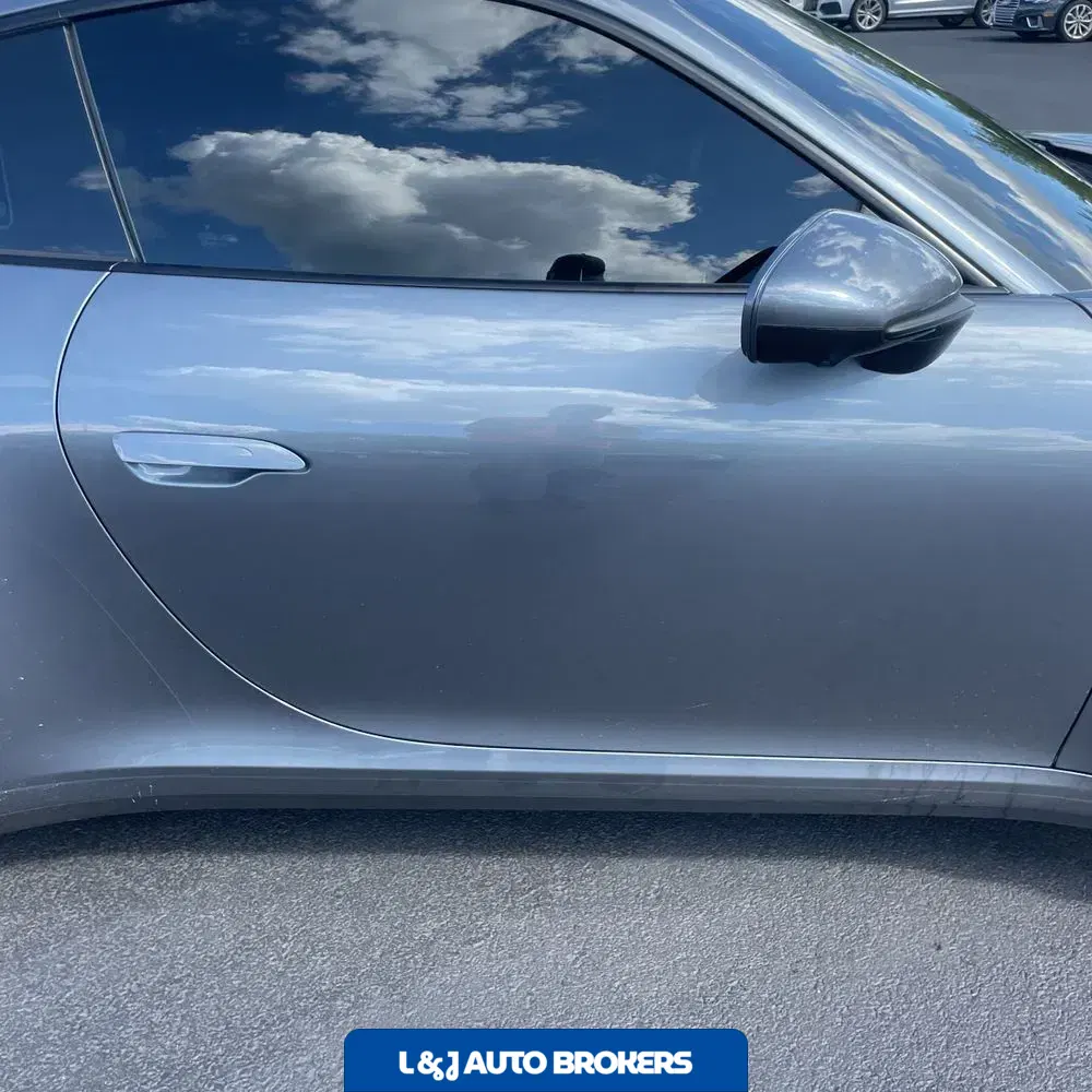 2025 Porsche 911 Carrera