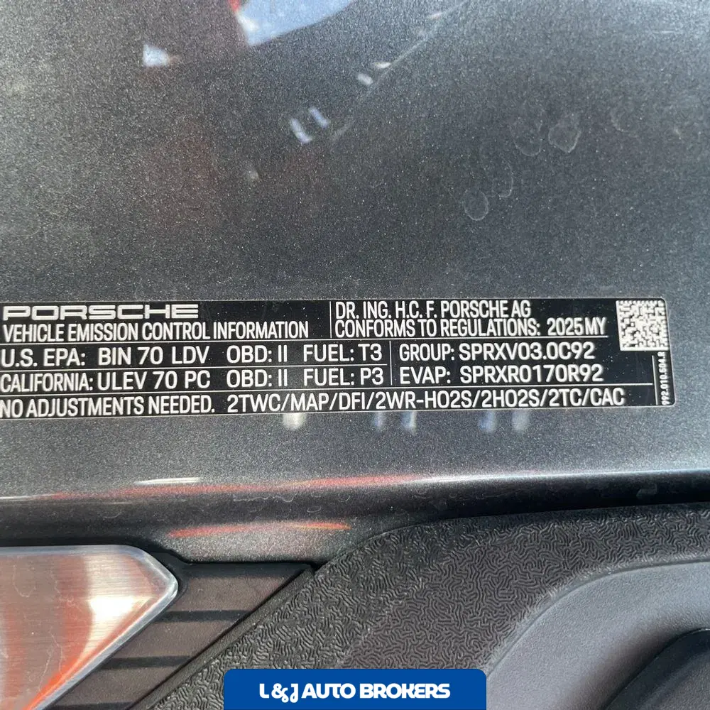 2025 Porsche 911 Carrera