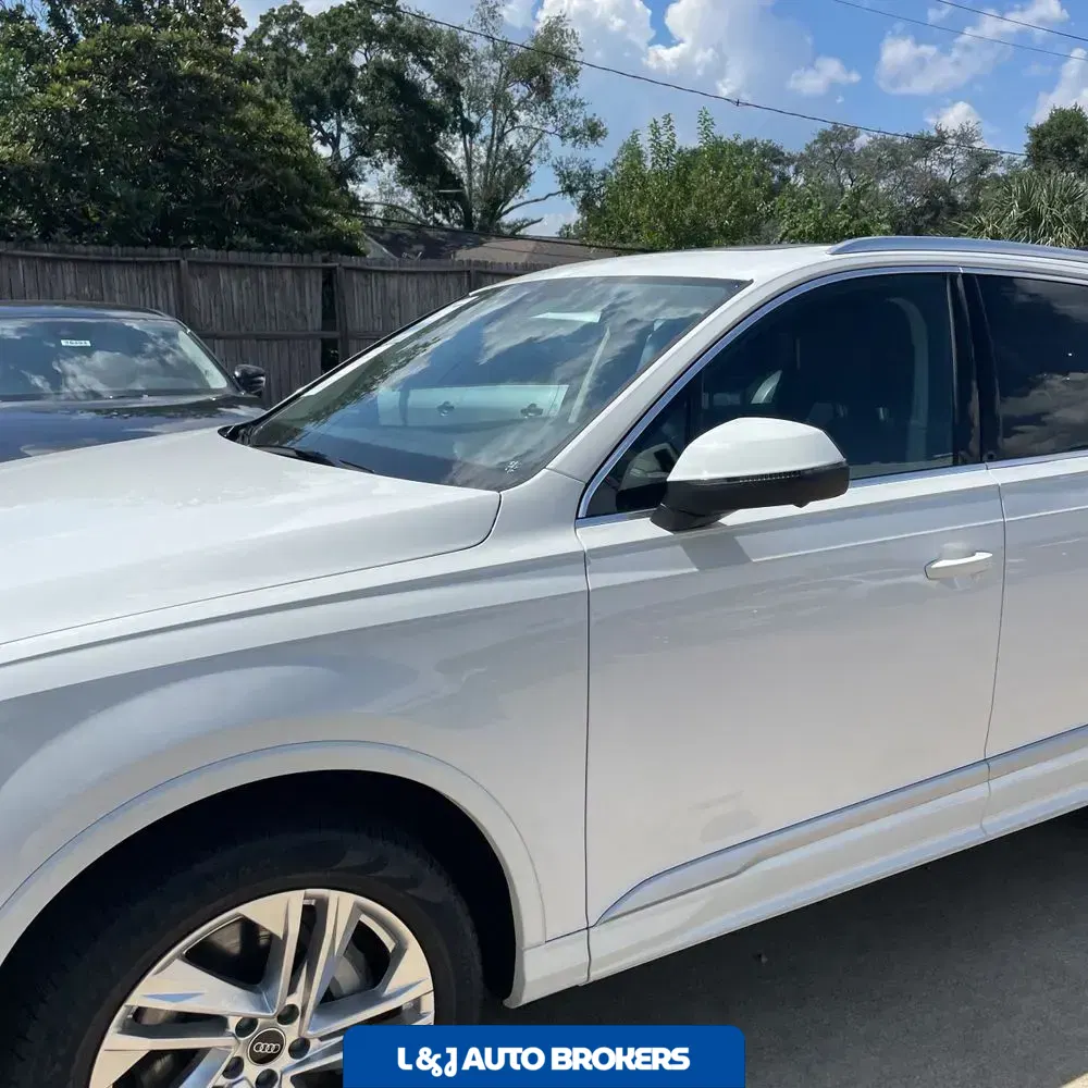 2024 Audi Q7 Premium Plus 55