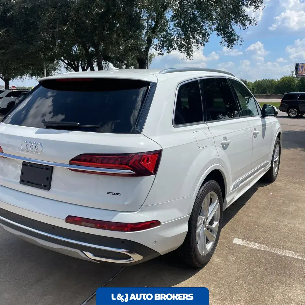 2024 Audi Q7 Premium Plus 55