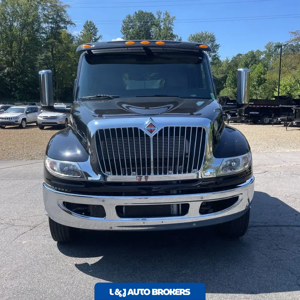 2021 International Commercial MV607 CA61-187 CONV CAB SBA TRUCK 4X2 6.7L