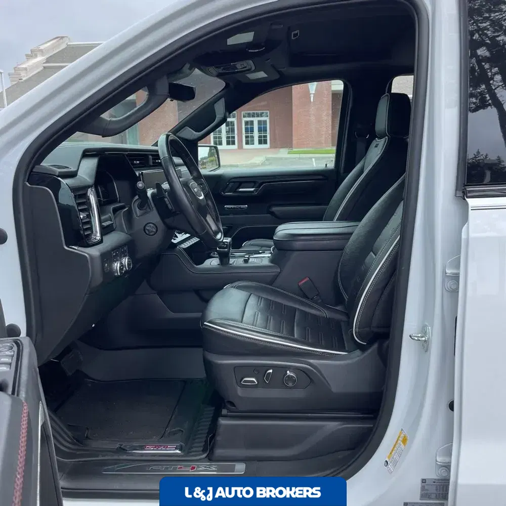 2023 GMC Sierra 1500 AT4X