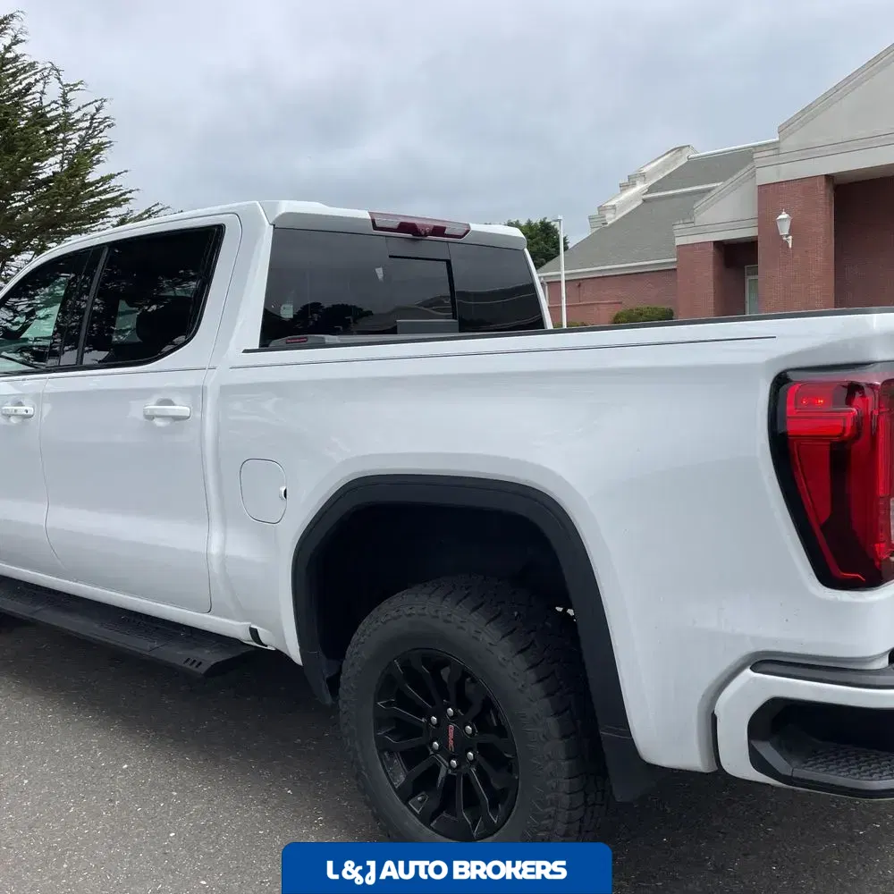 2023 GMC Sierra 1500 AT4X
