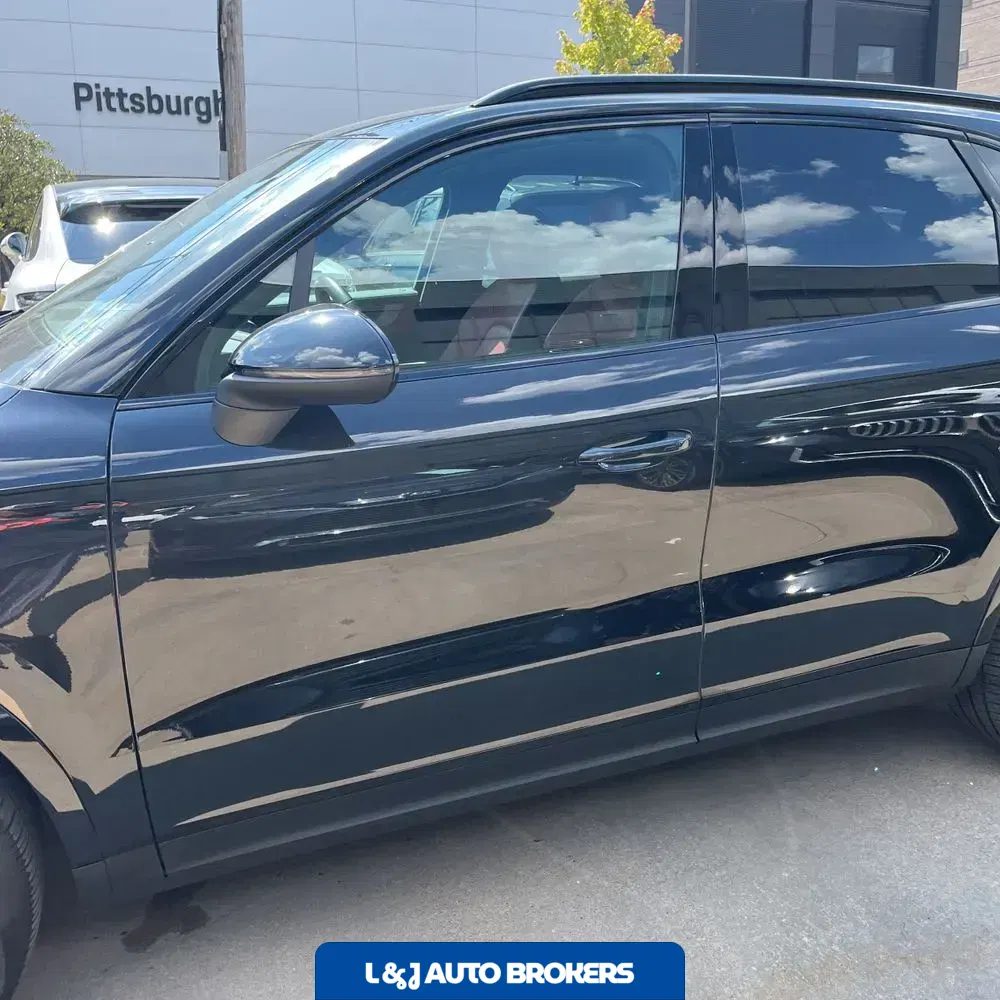 2024 Porsche Cayenne Base