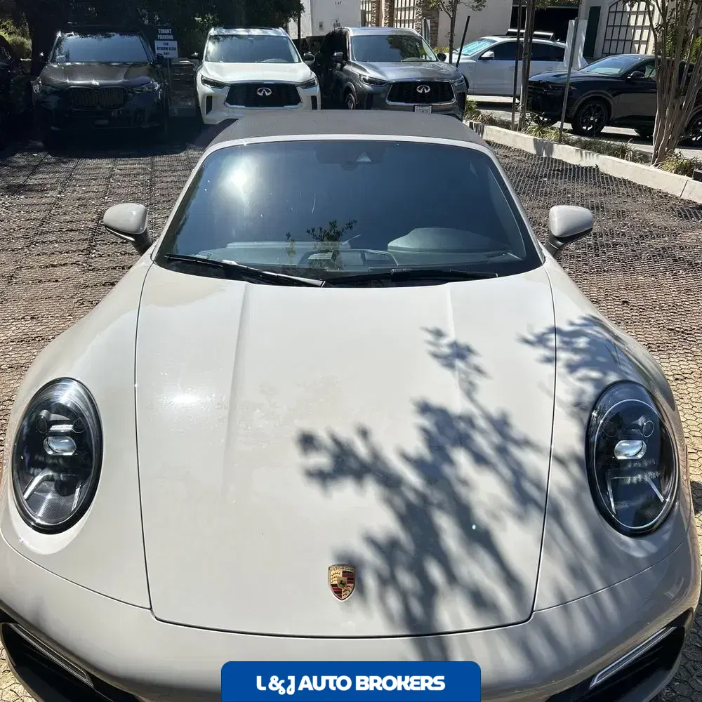 2021 Porsche 911 Carrera