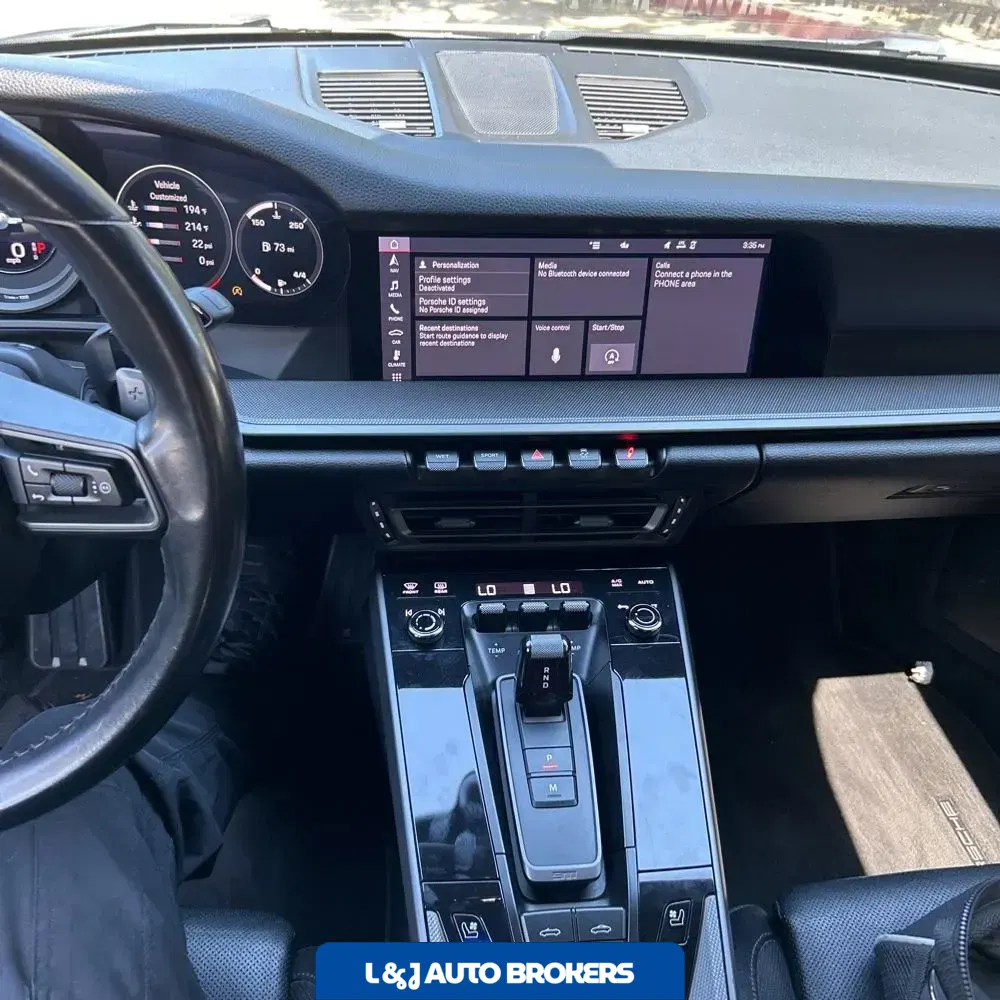 2021 Porsche 911 Carrera