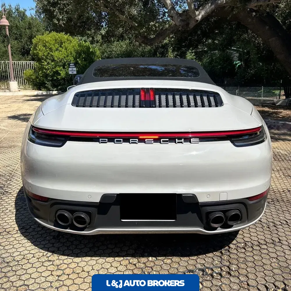 2021 Porsche 911 Carrera