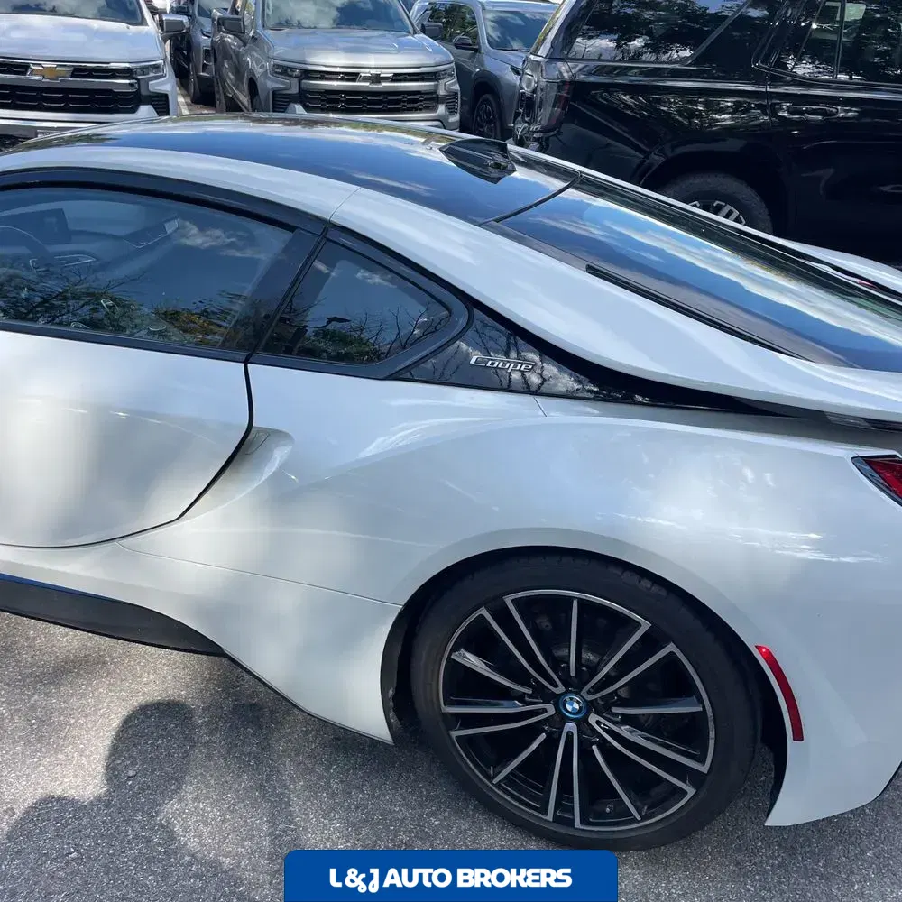 2019 BMW i8