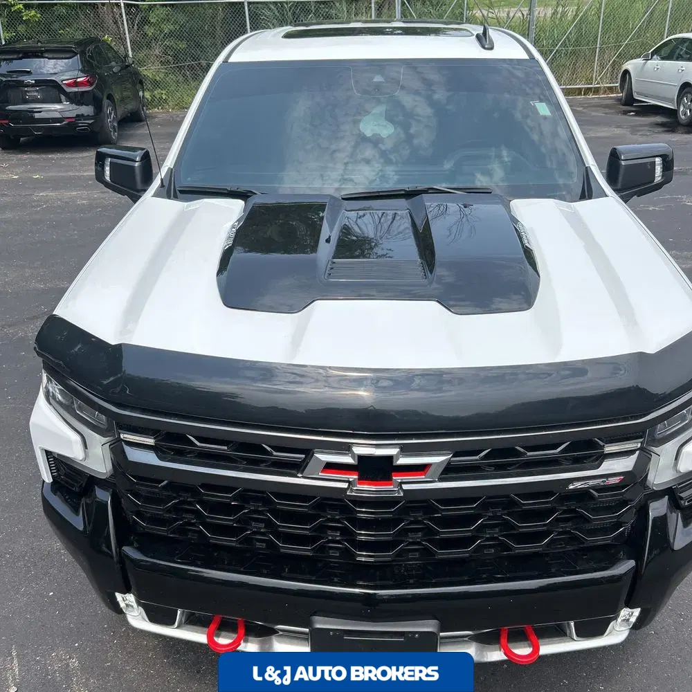 2024 Chevrolet Silverado 1500 ZR2