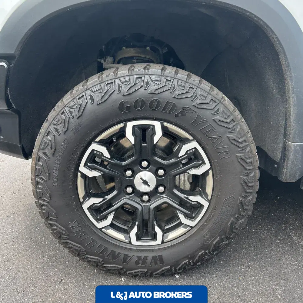 2024 Chevrolet Silverado 1500 ZR2