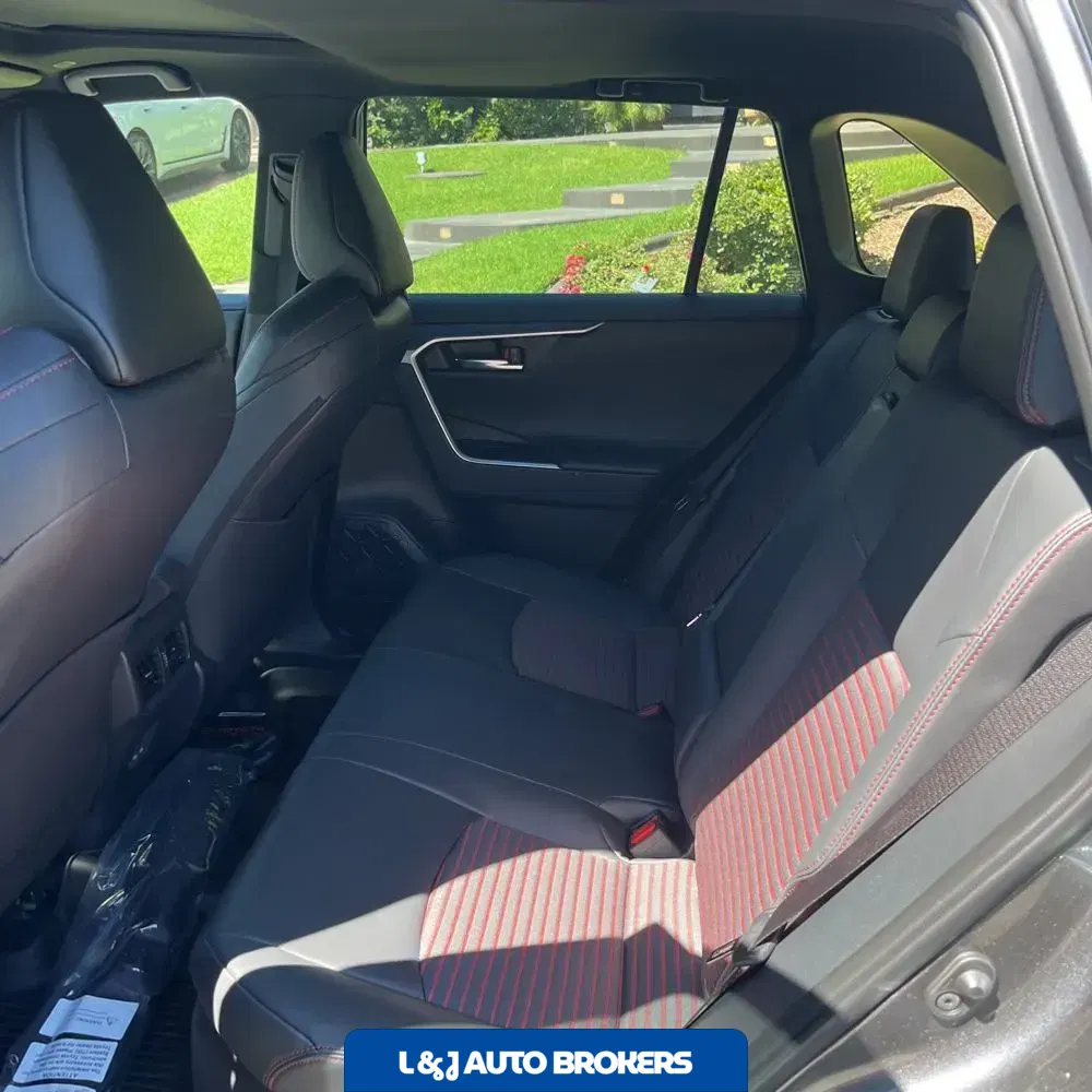 2025 Toyota RAV4 Plug-in Hybrid XSE