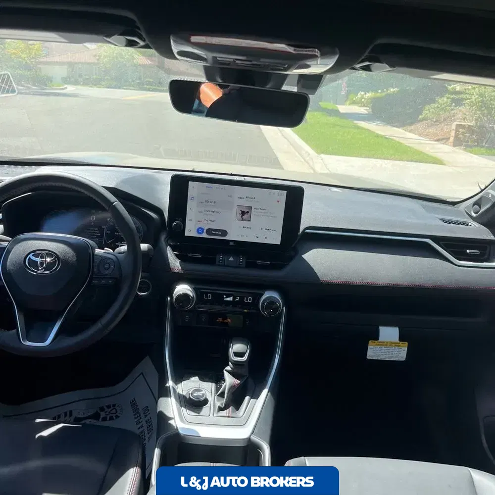 2025 Toyota RAV4 Plug-in Hybrid XSE