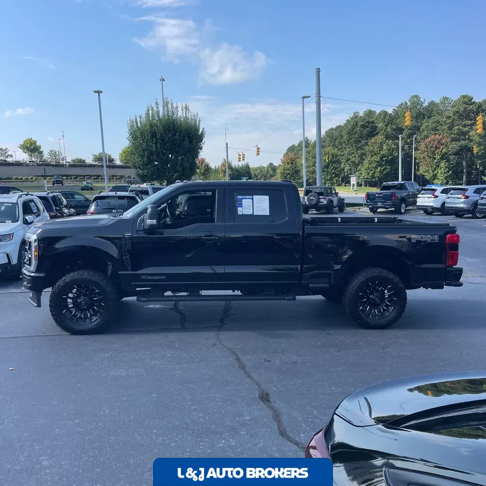 2025 Ford F250 S/D Lariat