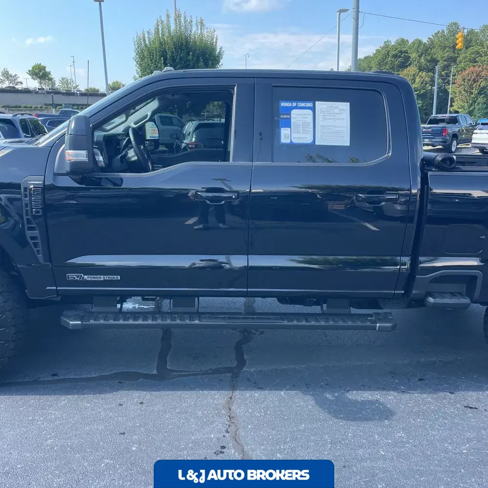 2025 Ford F250 S/D Lariat