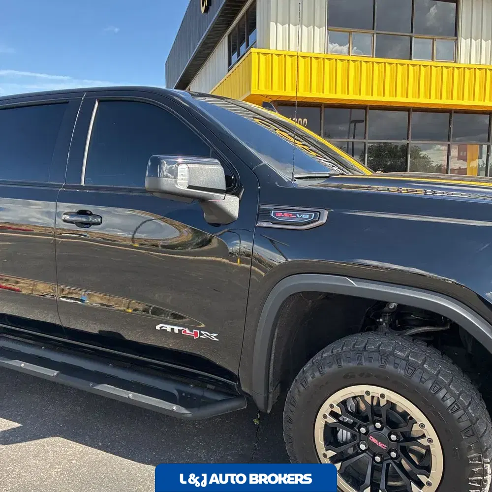 2024 GMC Sierra 1500 AT4X
