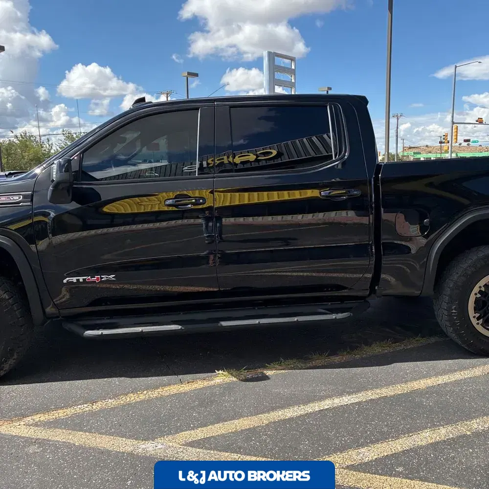 2024 GMC Sierra 1500 AT4X