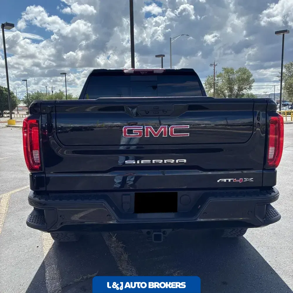 2024 GMC Sierra 1500 AT4X