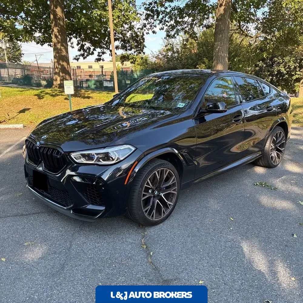 2021 BMW X6 M