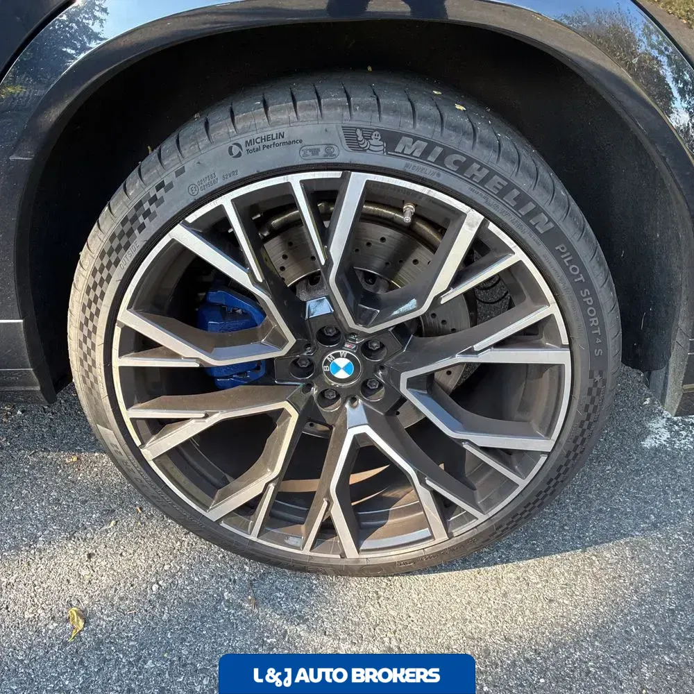 2021 BMW X6 M