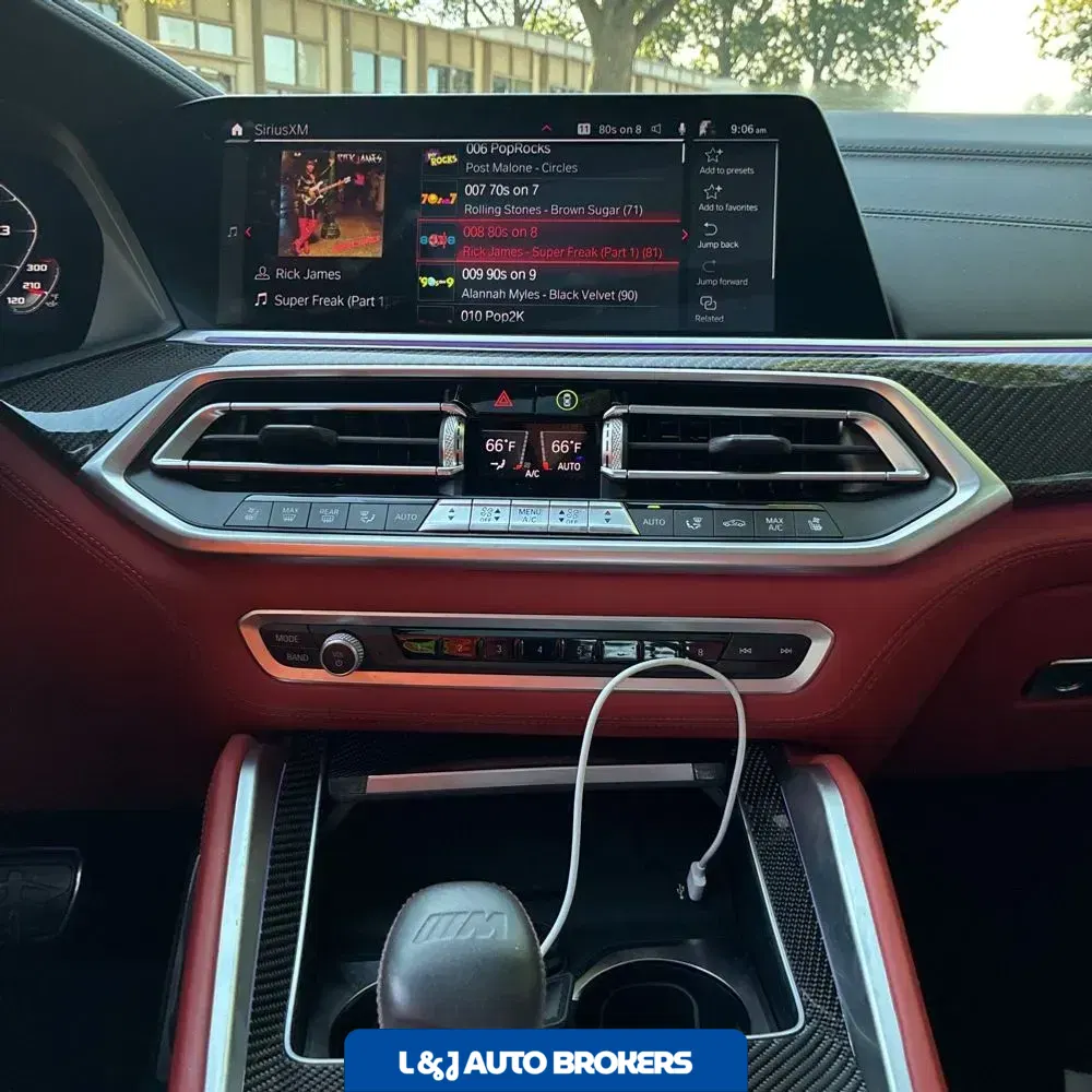 2021 BMW X6 M
