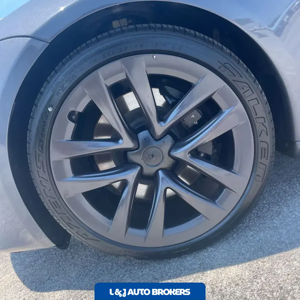 2022 Tesla Model S Plaid